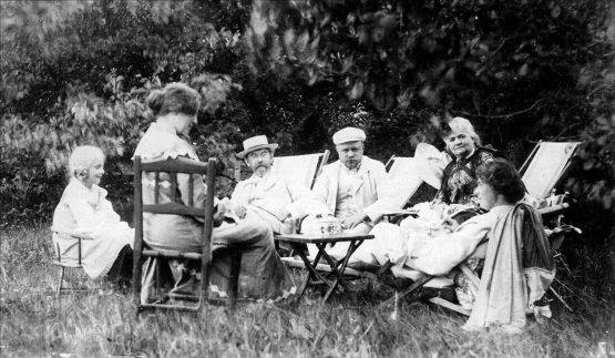 Vibeke, Henny Brodersen, Krøyer, Valdemar og Minna Triepcke og Marie Krøyer