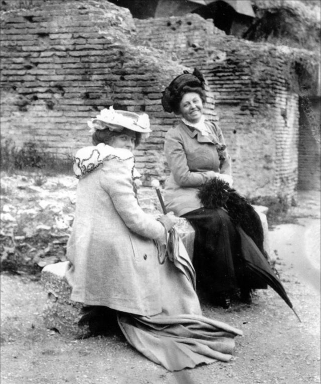 Maria Krøyer og Anna Norrie 1902